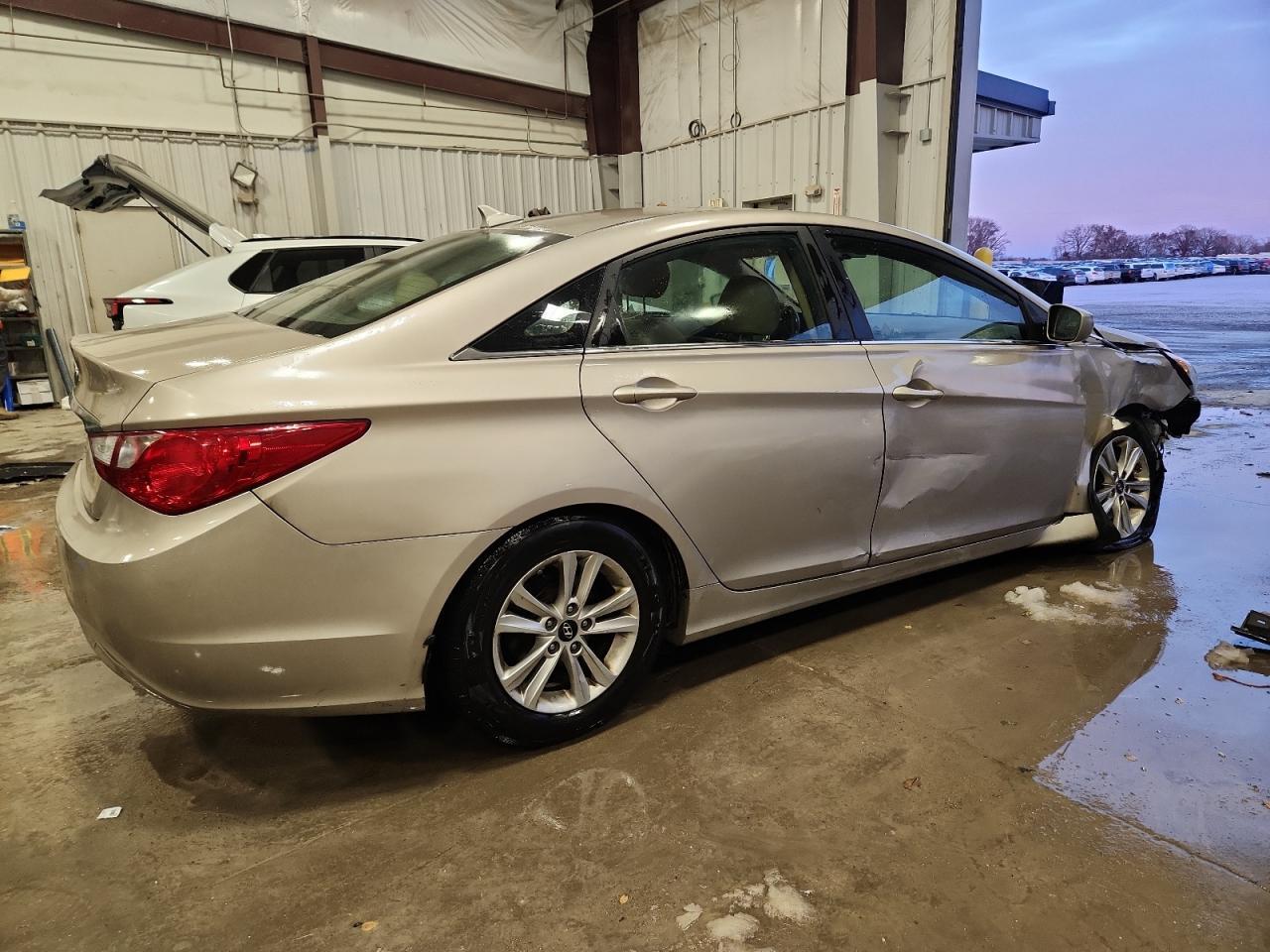 2011 HYUNDAI SONATA