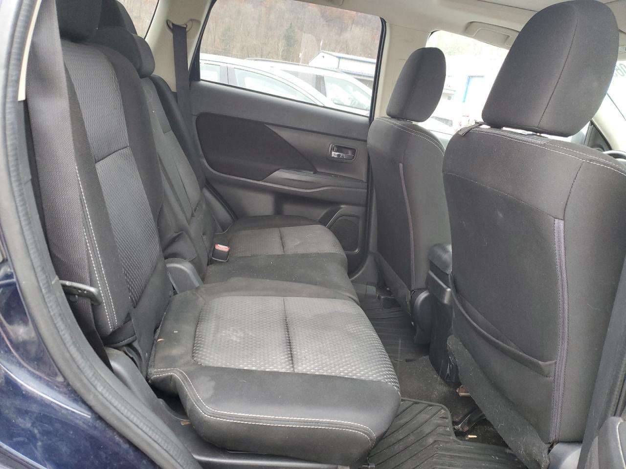 2017 MITSUBISHI outlander