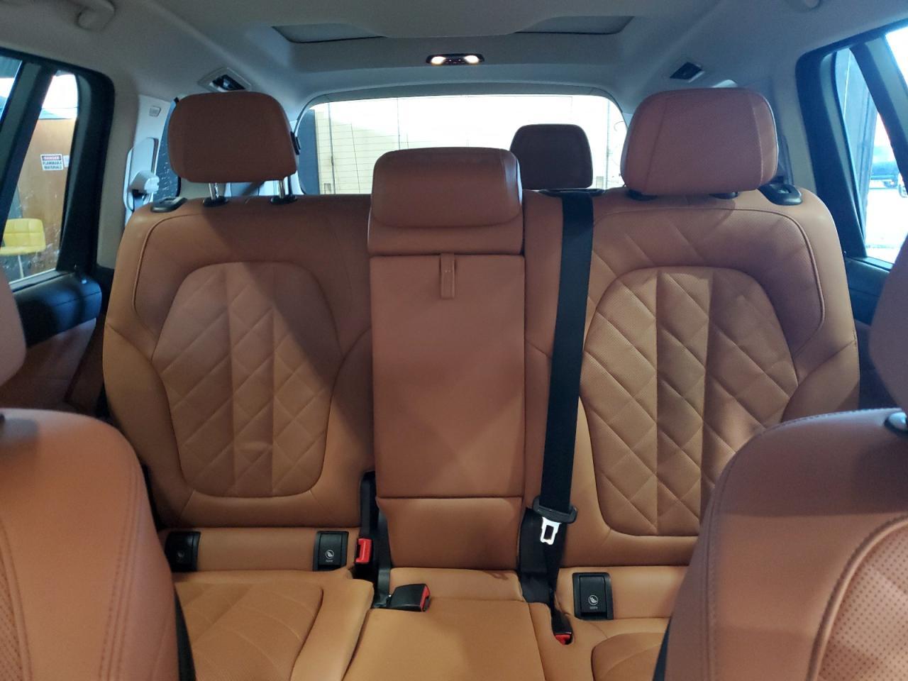 2023 BMW X7