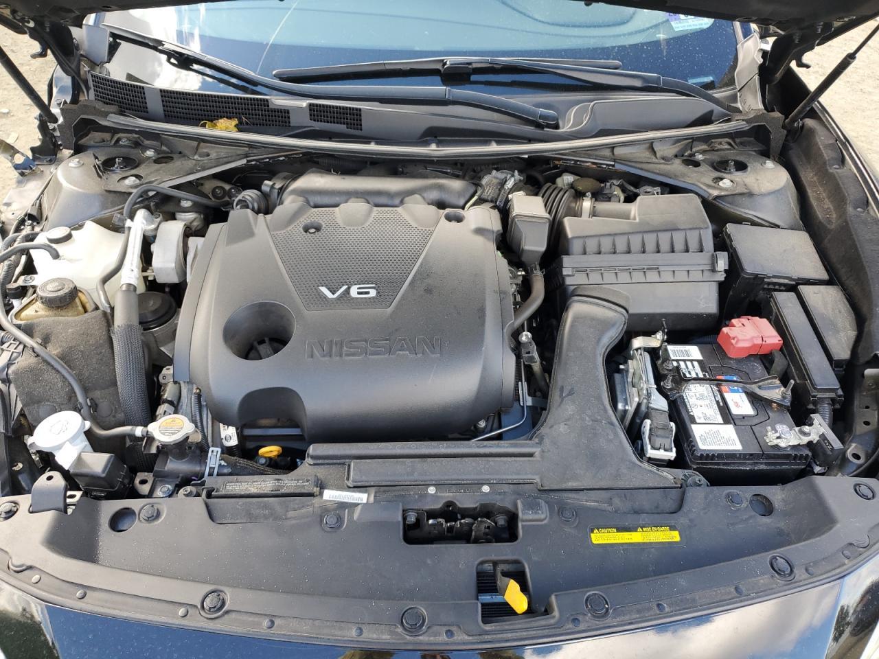 2017 NISSAN Maxima