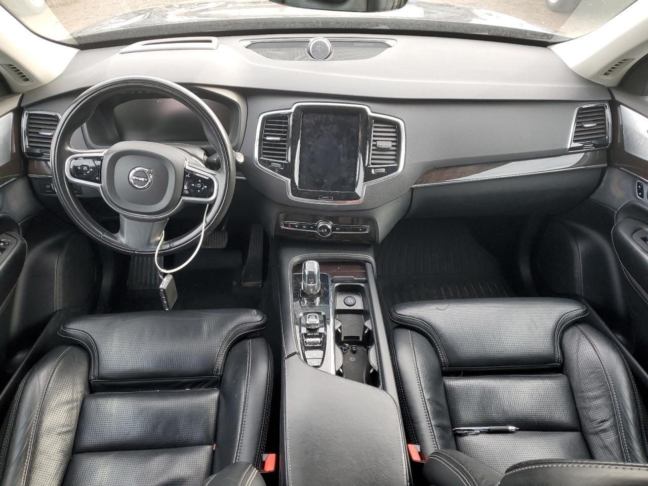 2018 VOLVO XC90