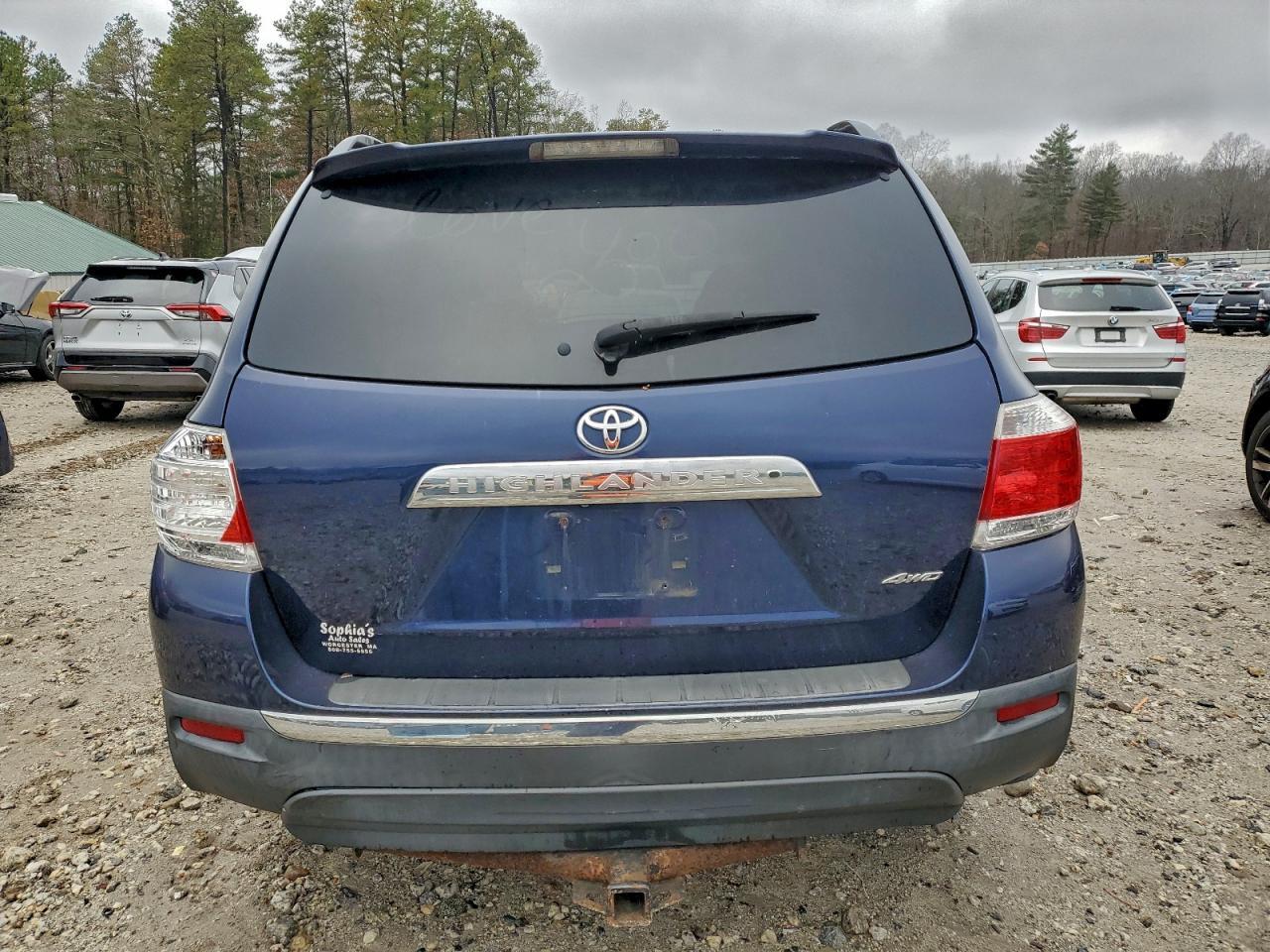 2011 TOYOTA HIGHLANDER