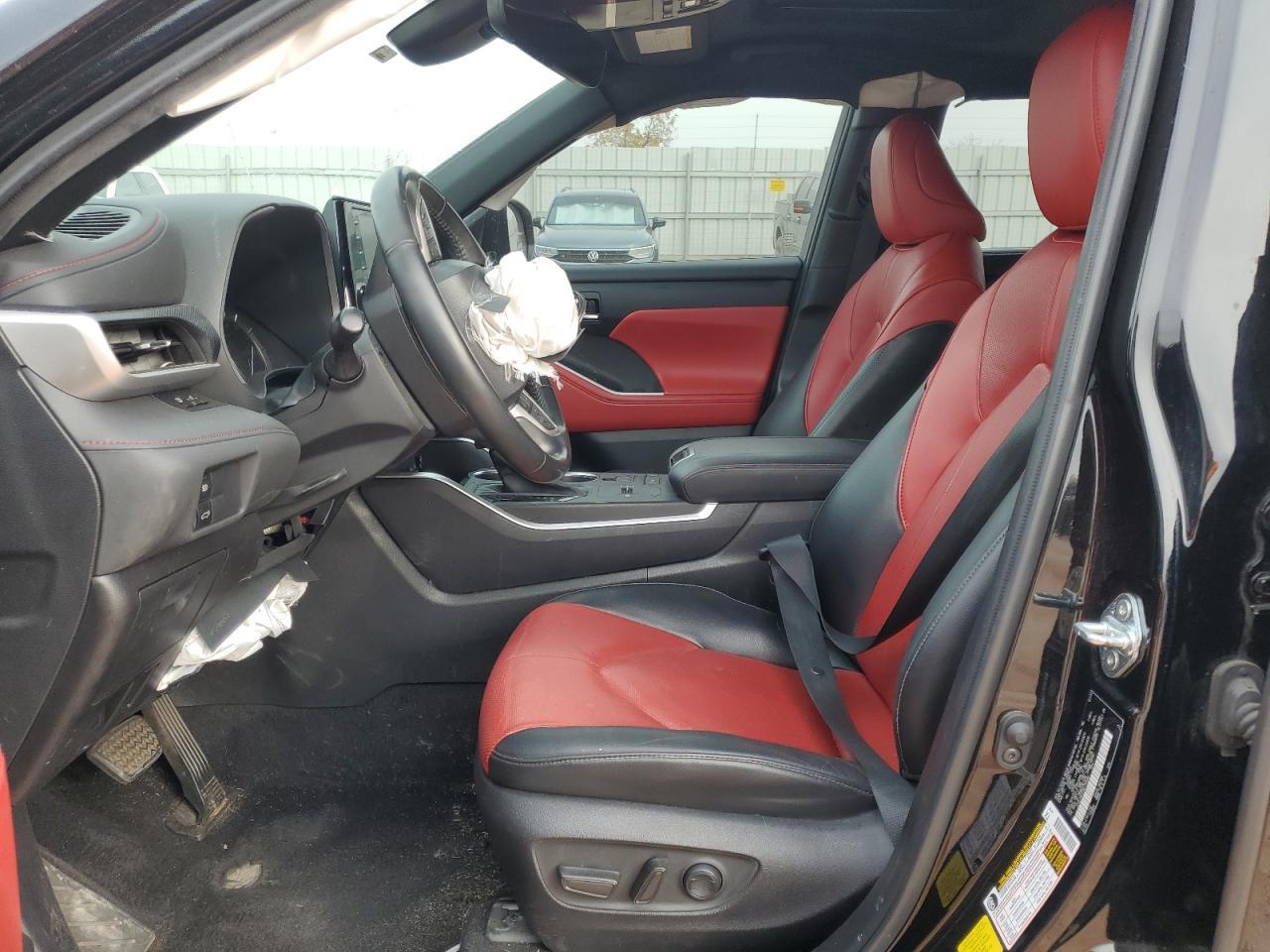2022 TOYOTA HIGHLANDER