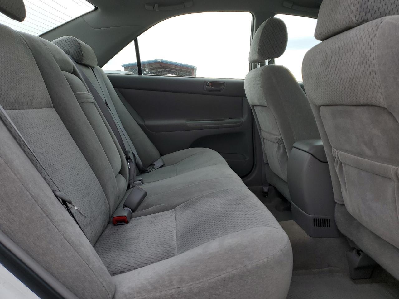 2004 TOYOTA CAMRY