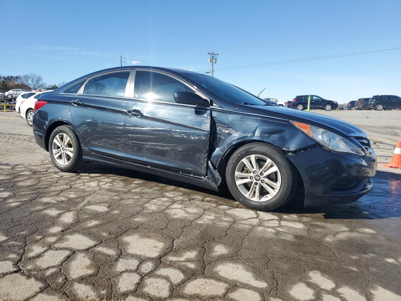 2011 HYUNDAI SONATA