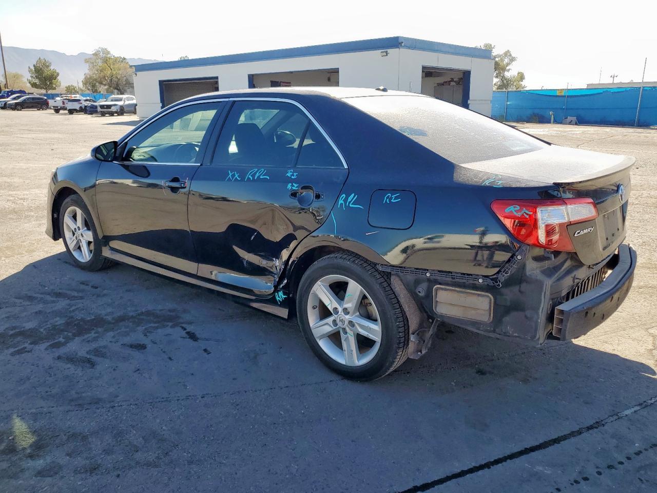 2012 TOYOTA CAMRY