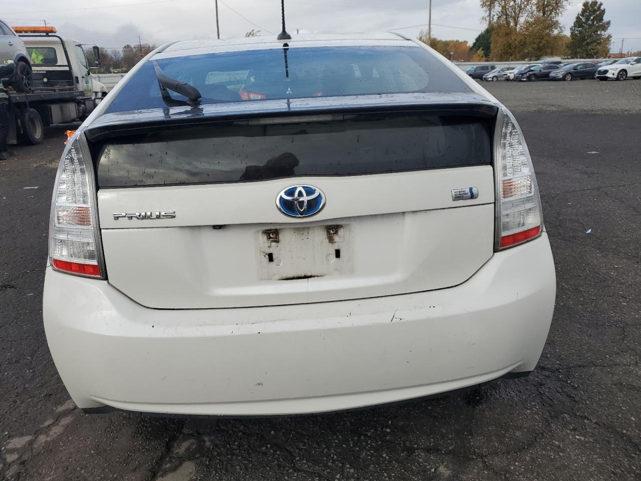 2011 TOYOTA PRIUS