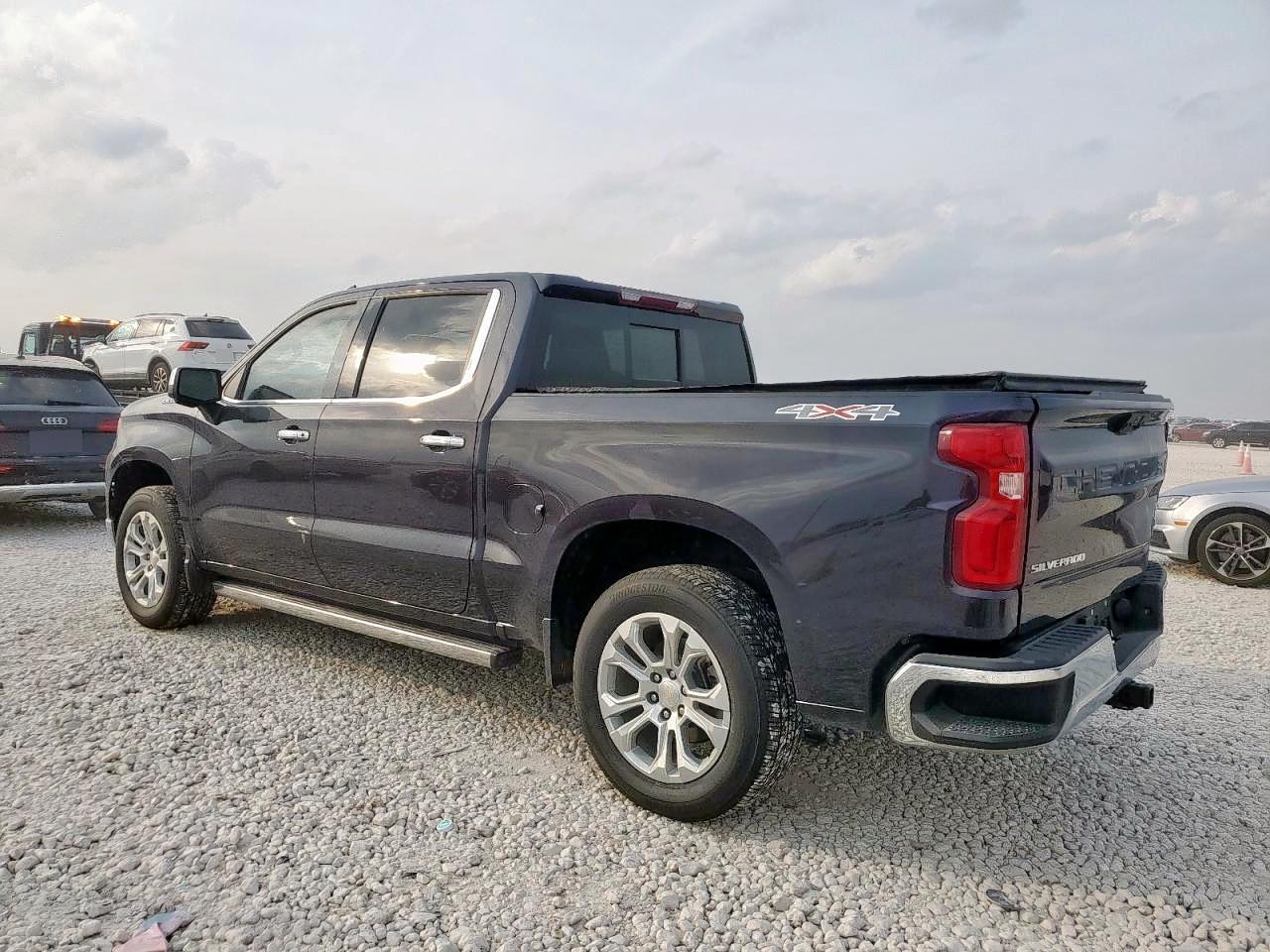 2023 CHEVROLET Silverado