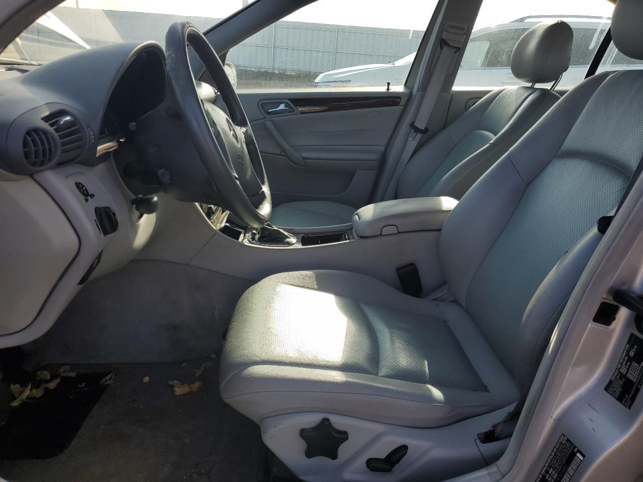 2004 MERCEDES-BENZ C-CLASS