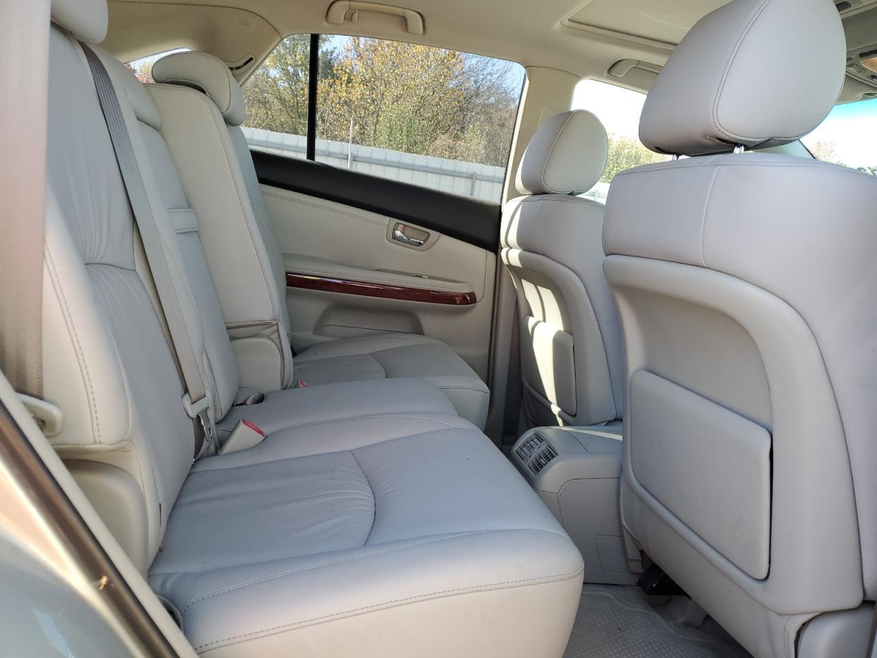 2004 LEXUS Rx 330