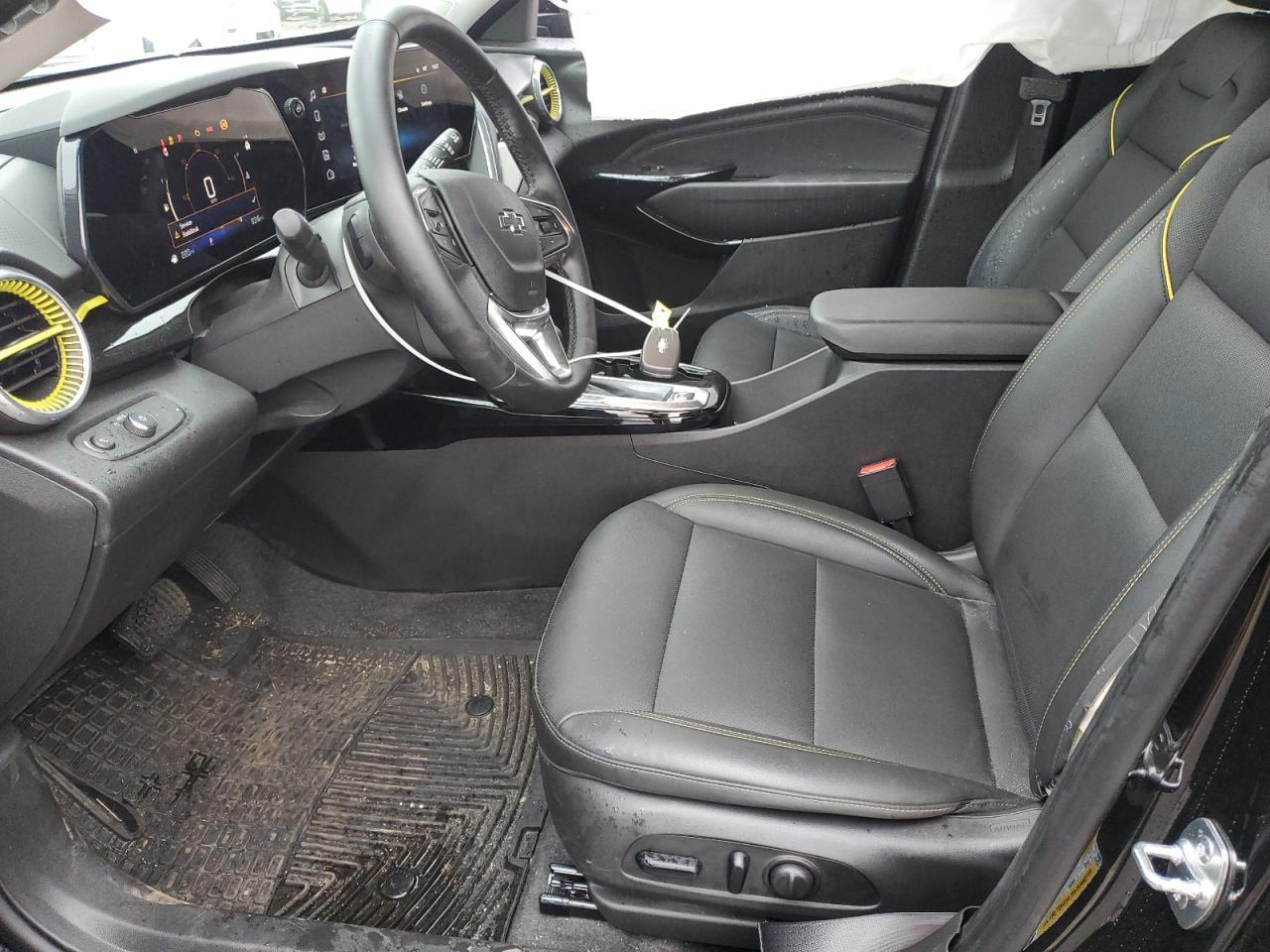 2025 CHEVROLET TRAX