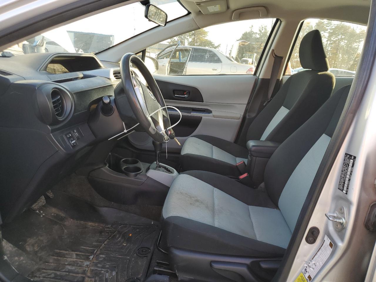 2012 TOYOTA Prius c