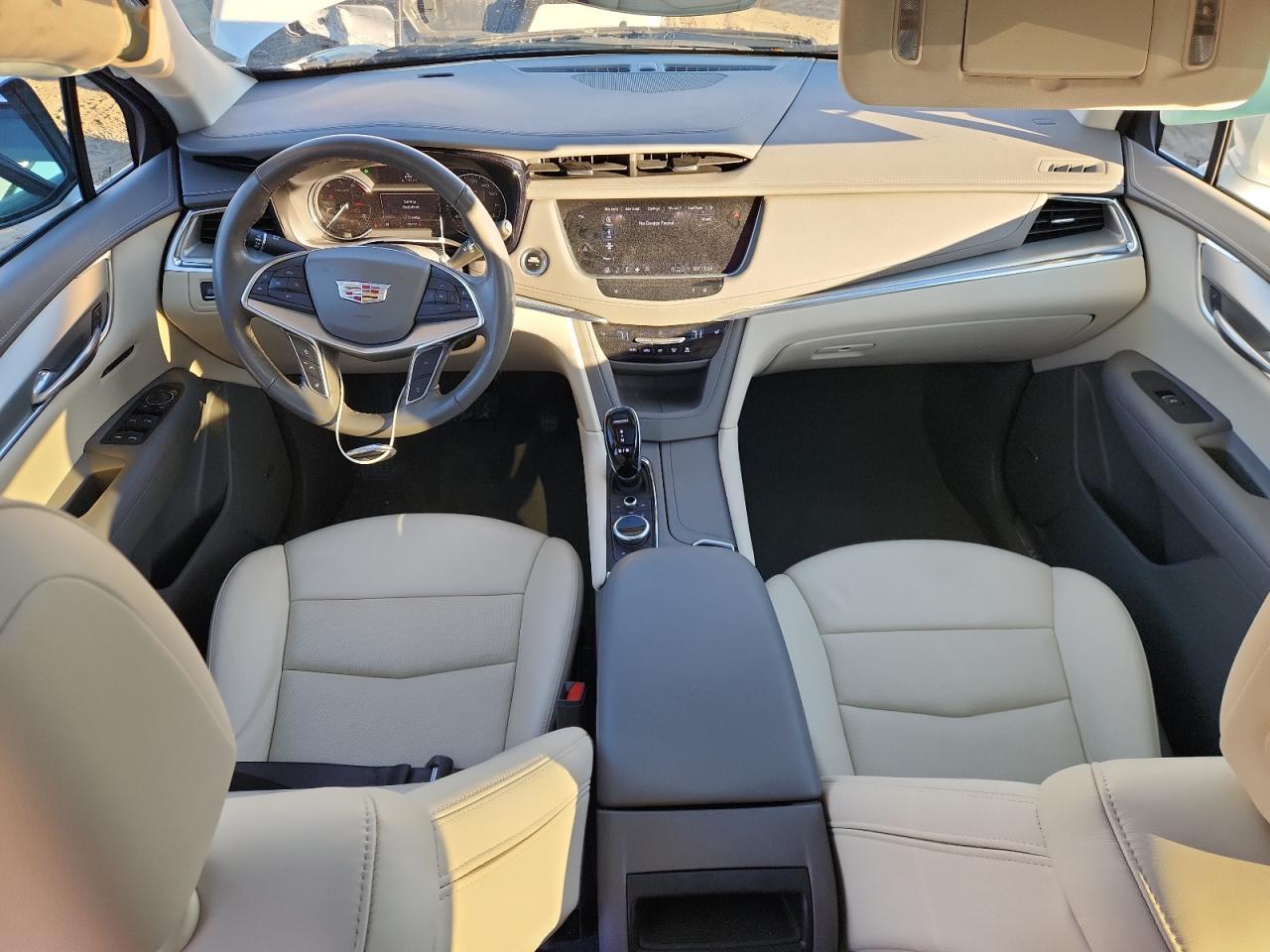 2022 CADILLAC XT5