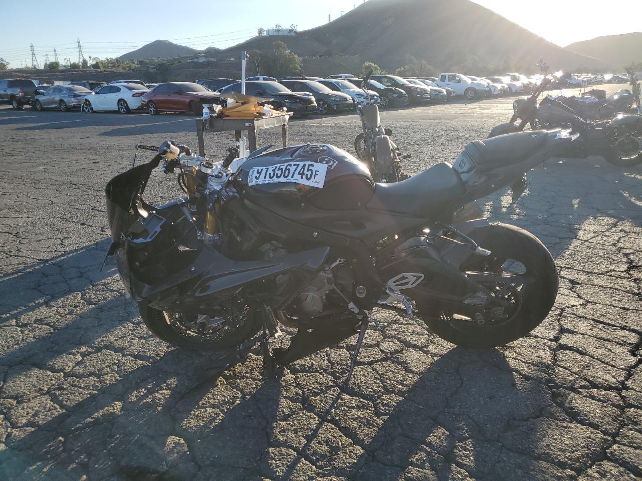 2018 BMW S 1000
