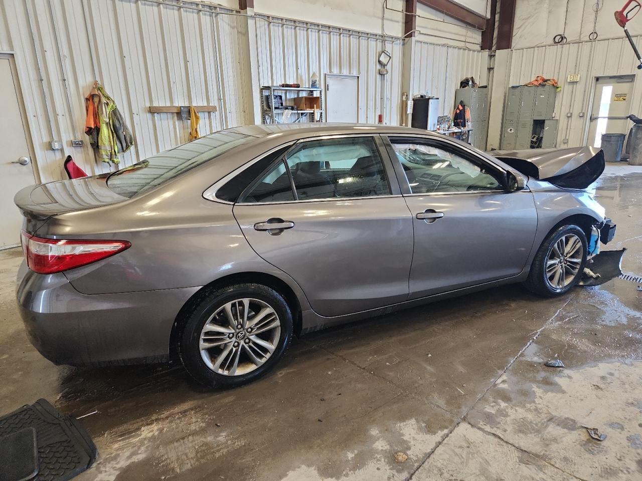 2017 TOYOTA CAMRY