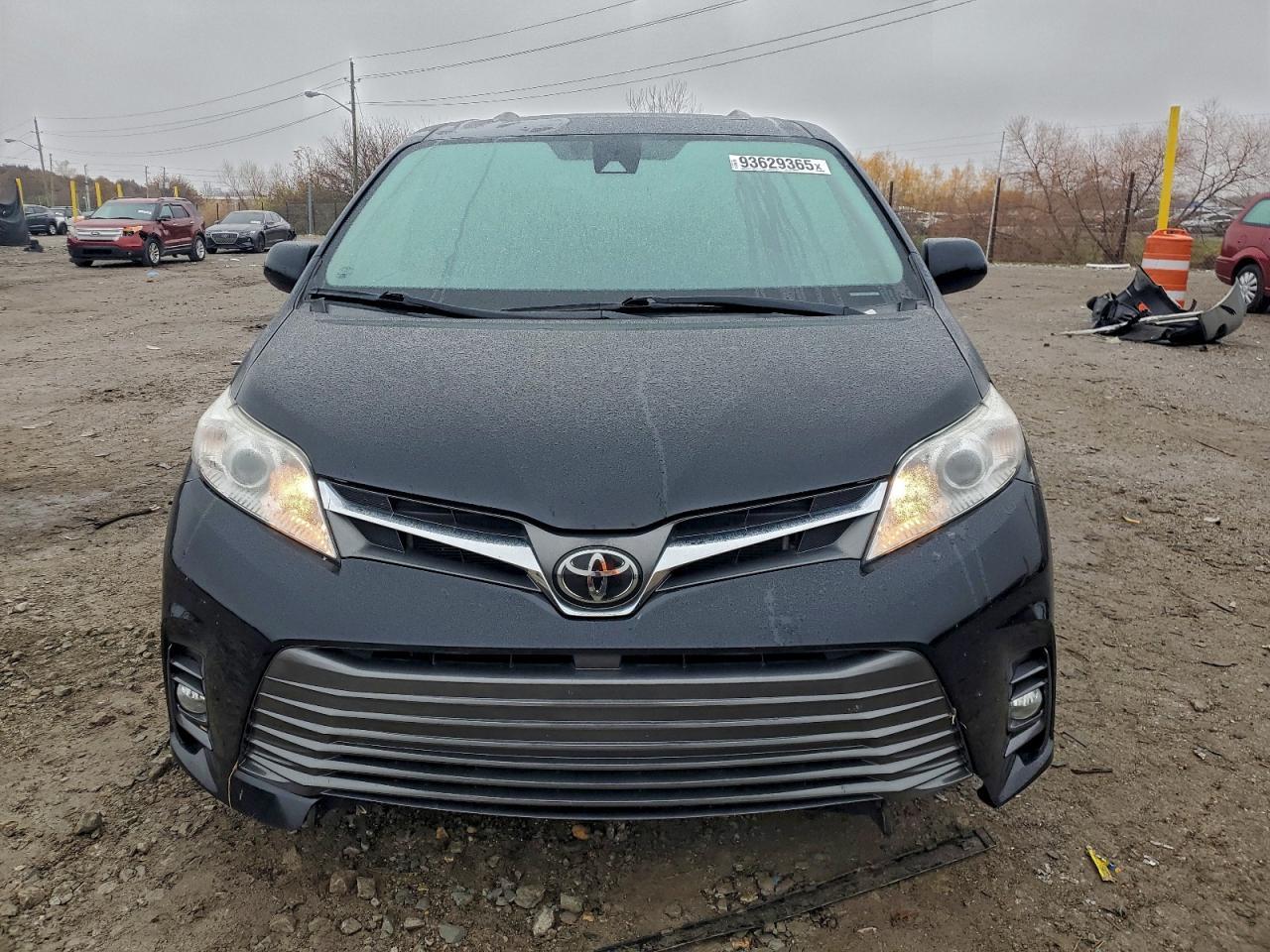 2019 TOYOTA SIENNA