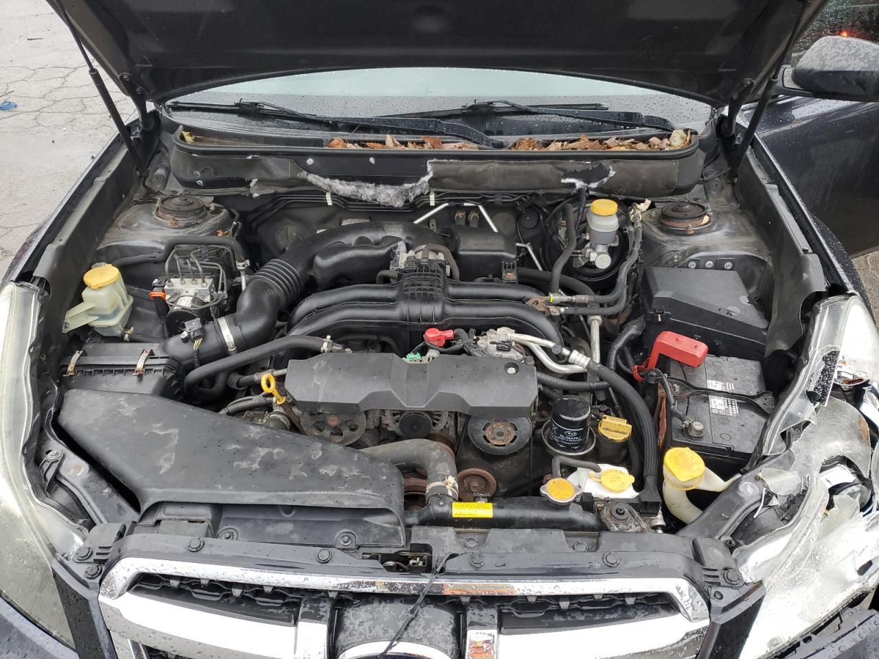 2013 SUBARU Legacy