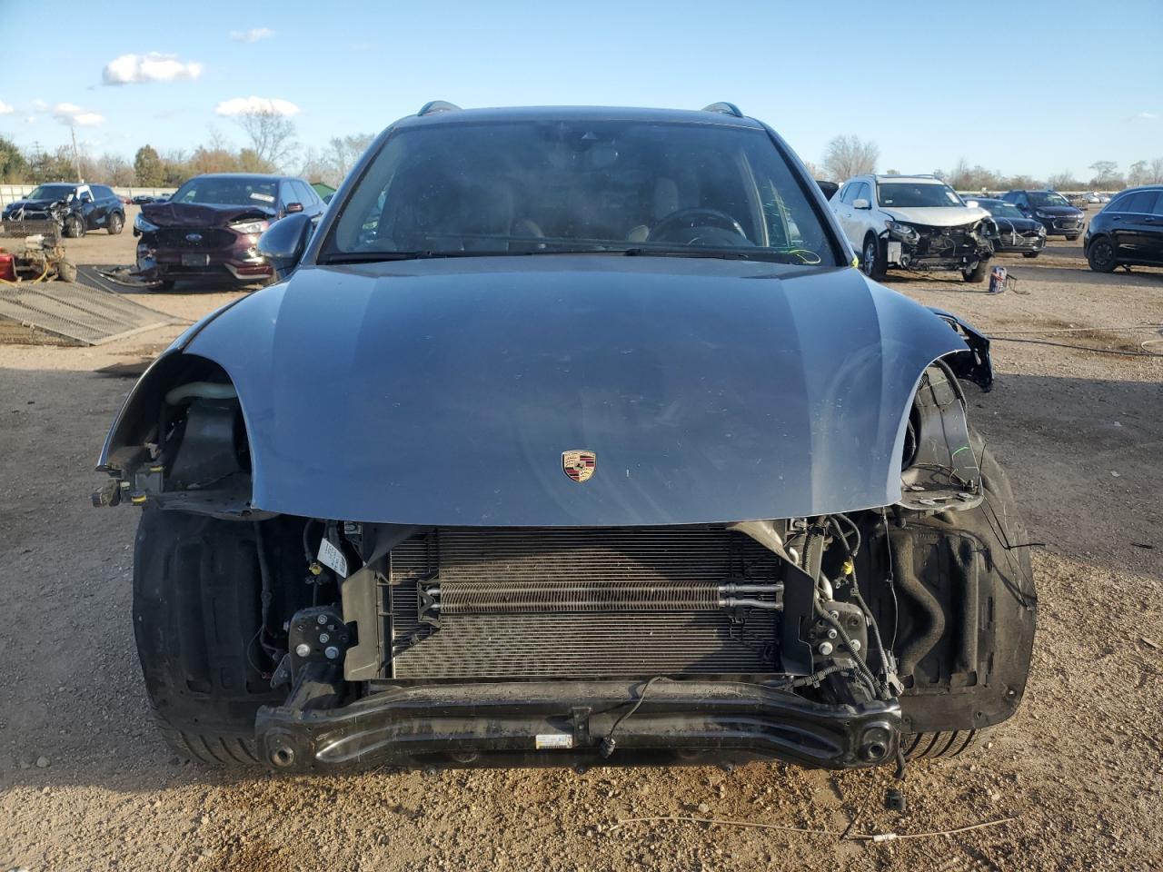 2018 PORSCHE CAYENNE