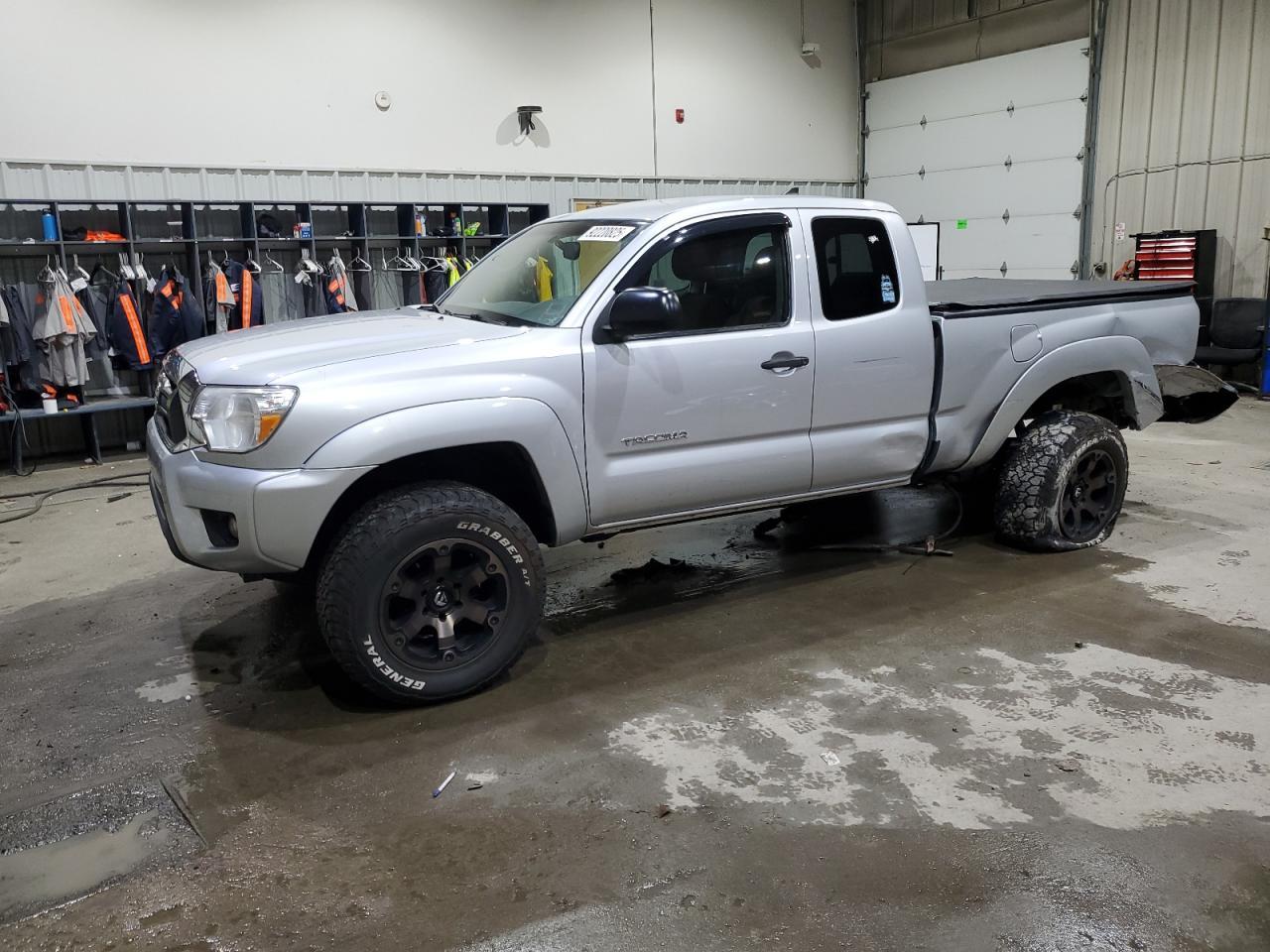 2012 TOYOTA TACOMA