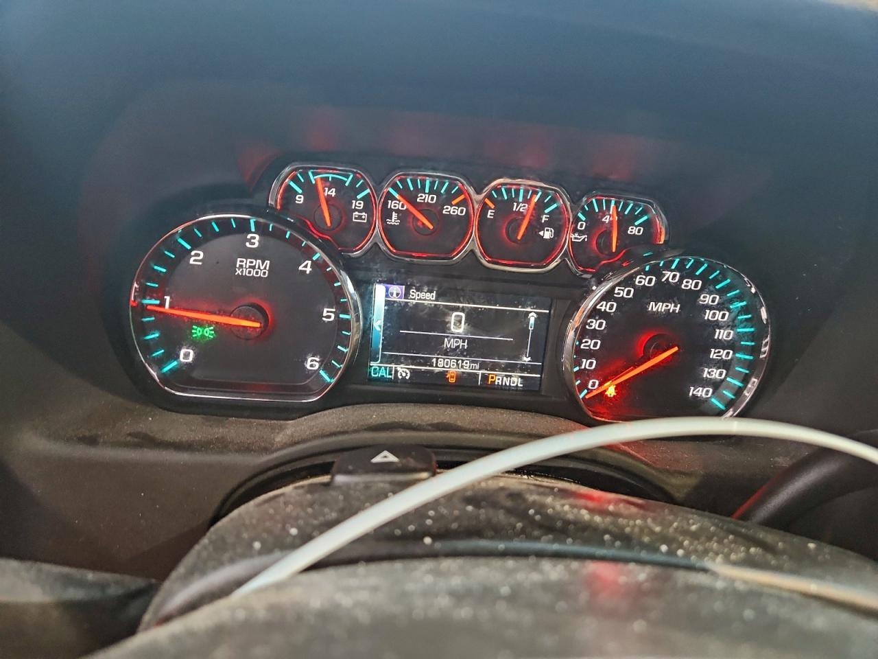2018 CHEVROLET Suburban