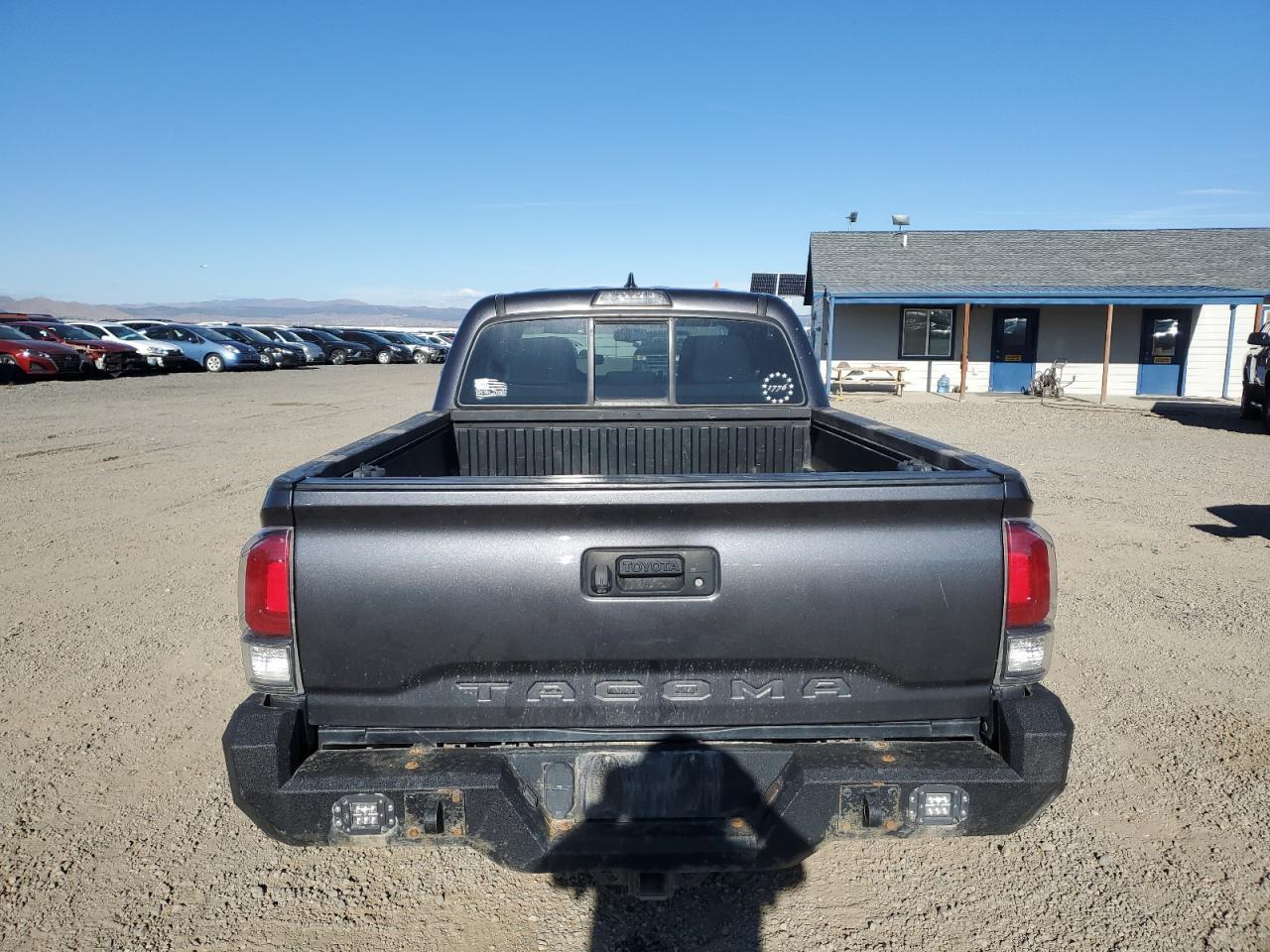 2016 TOYOTA TACOMA
