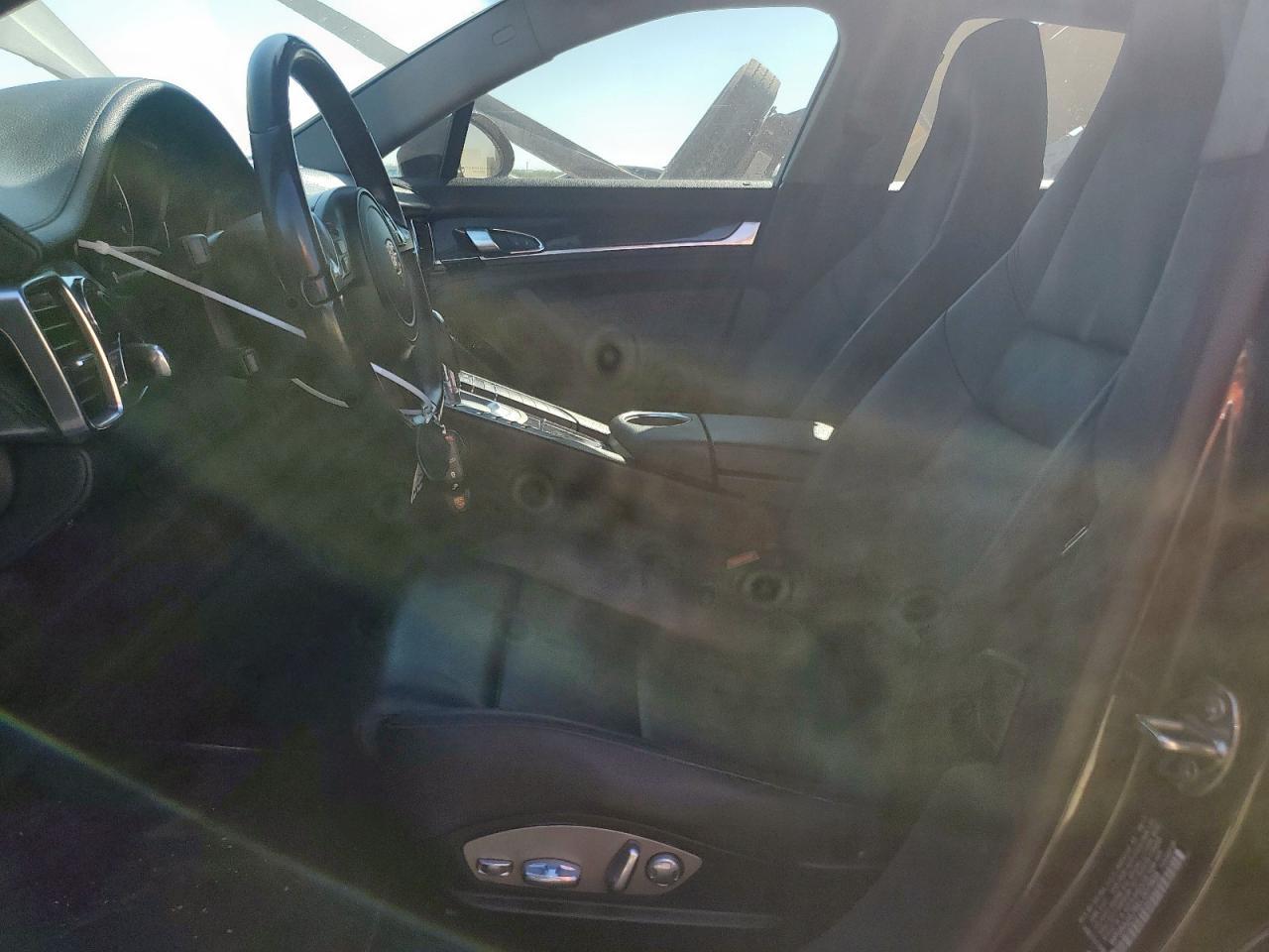 2014 PORSCHE Panamera