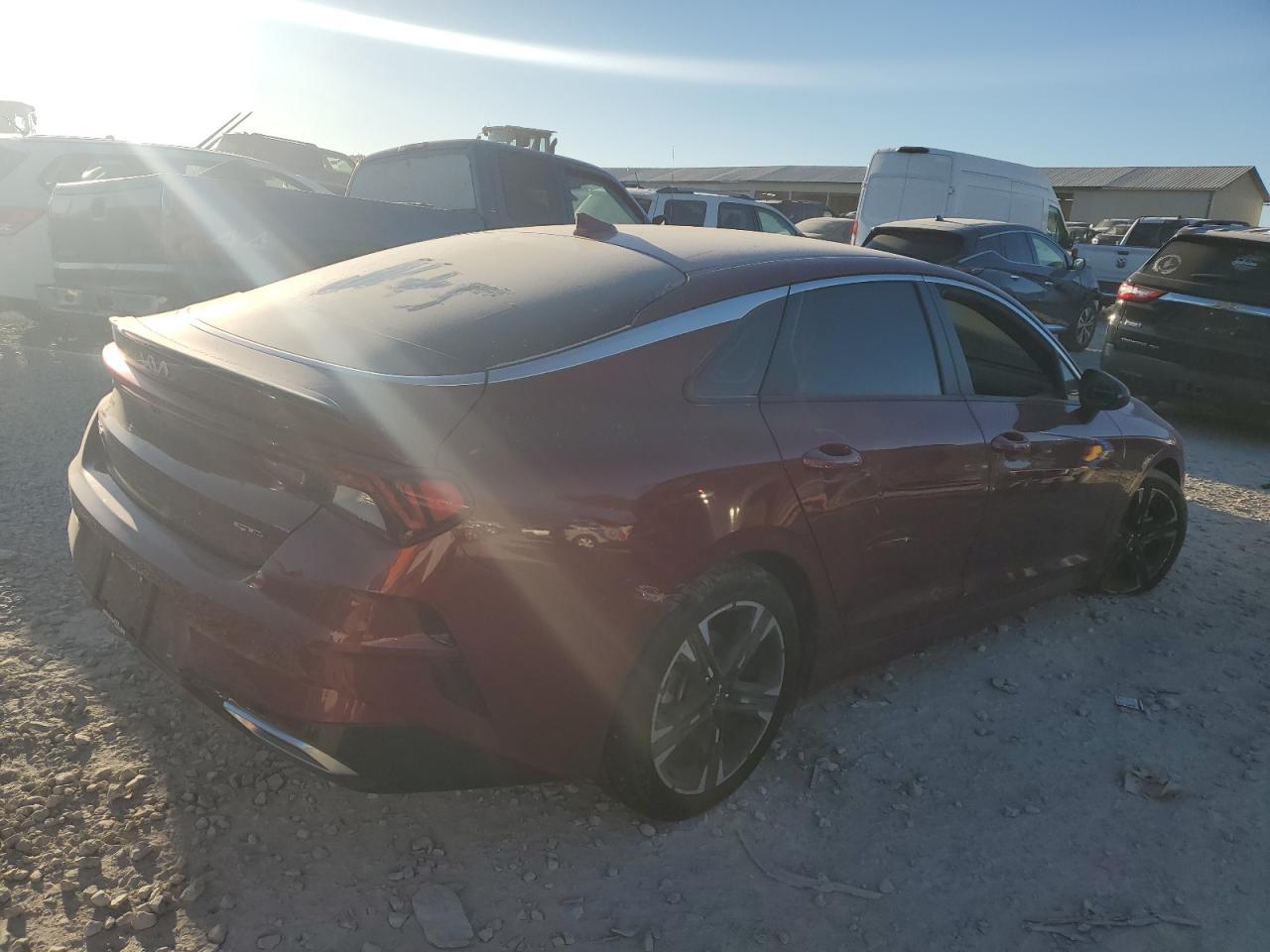 2022 KIA K5