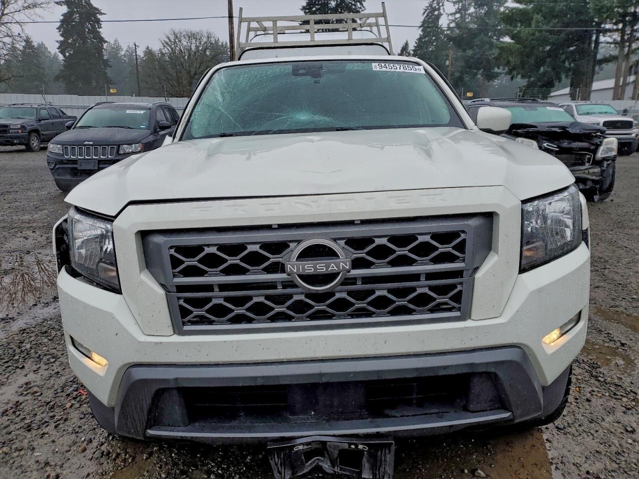 2022 NISSAN Frontier