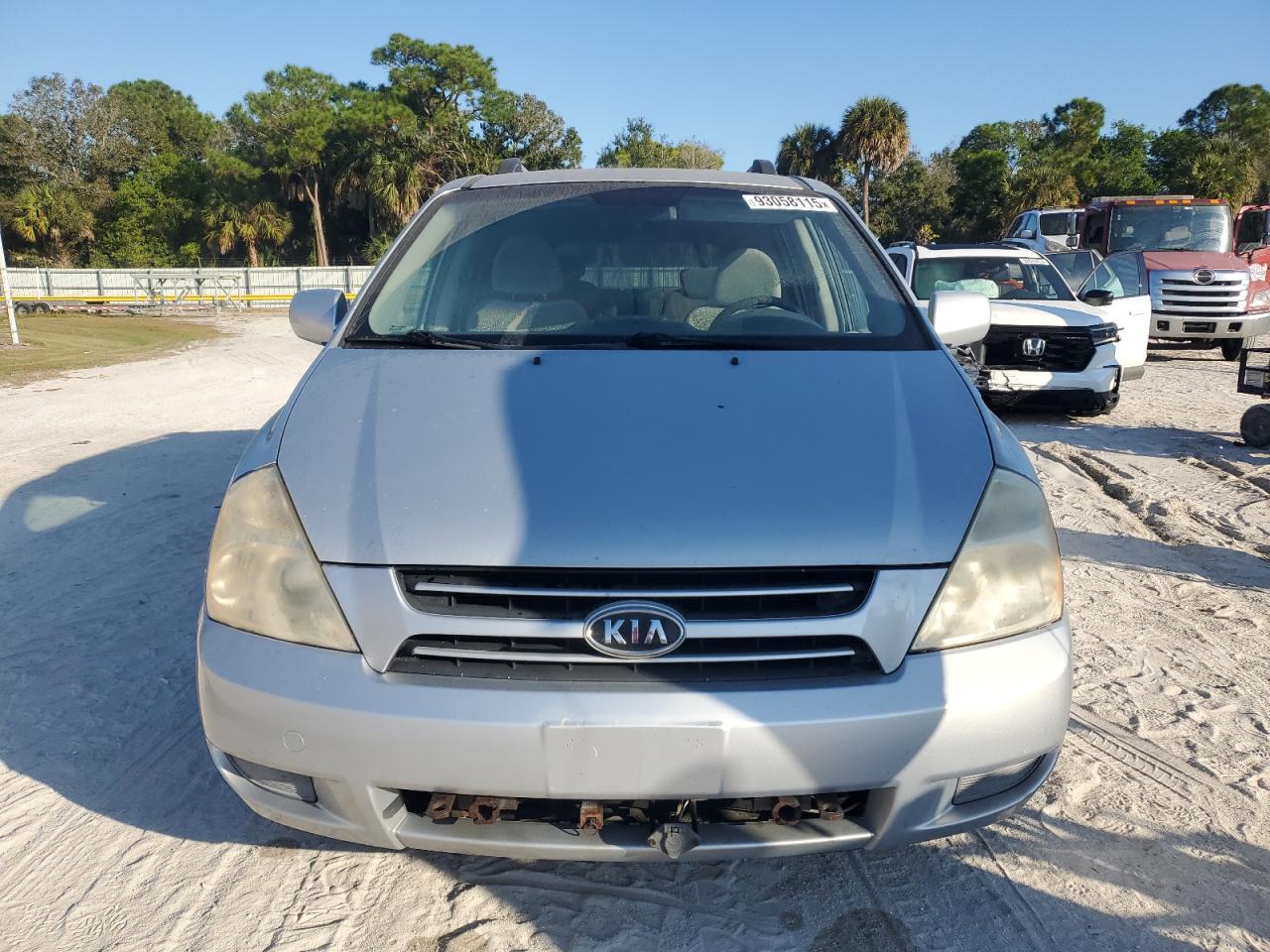 2007 KIA SEDONA