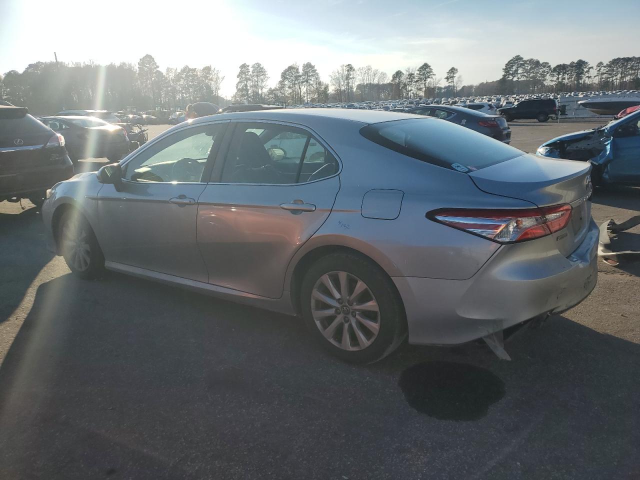 2018 TOYOTA CAMRY