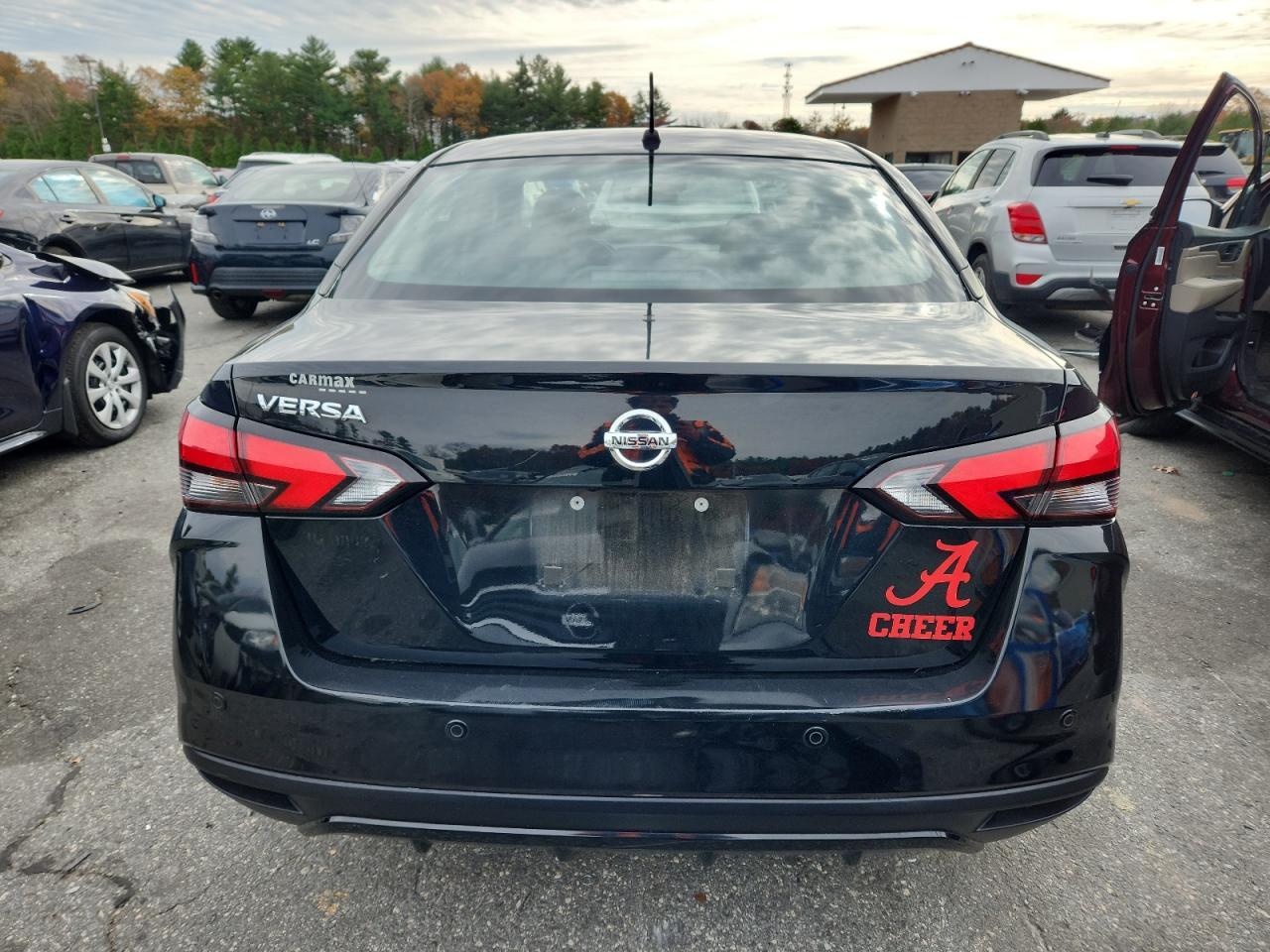 2021 NISSAN VERSA