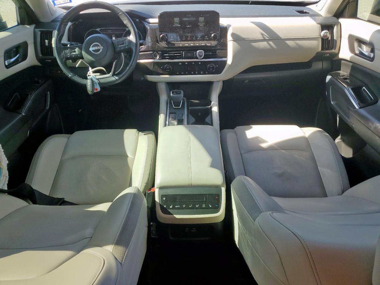 2022 NISSAN PATHFINDER