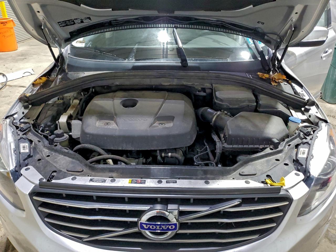 2017 VOLVO XC60