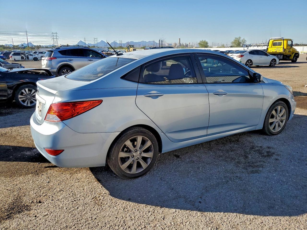 2012 HYUNDAI ACCENT
