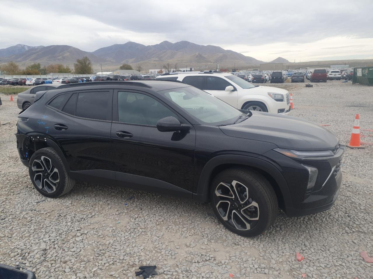 2025 CHEVROLET TRAX