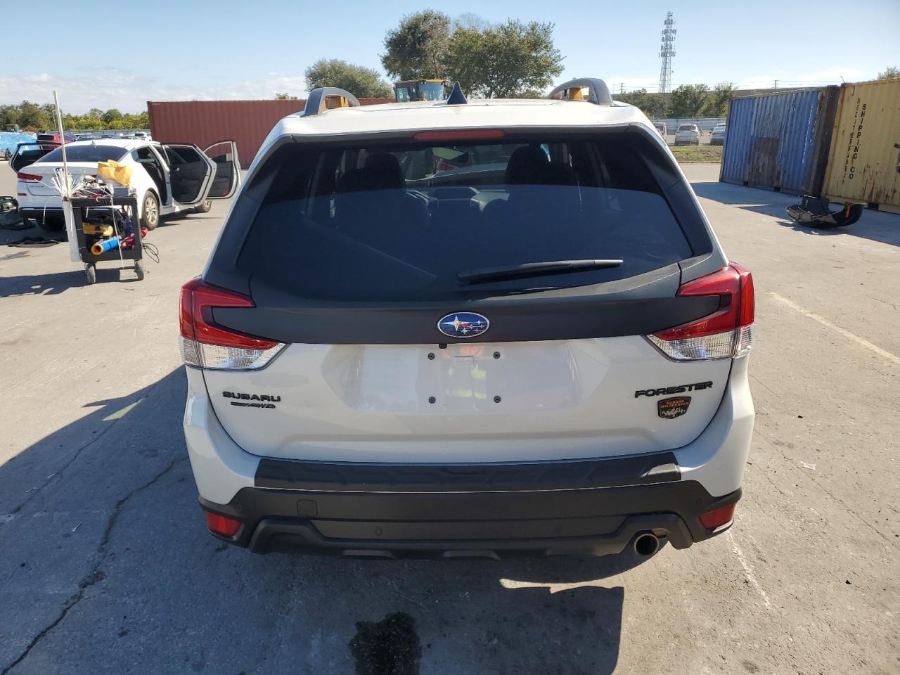 2024 SUBARU FORESTER