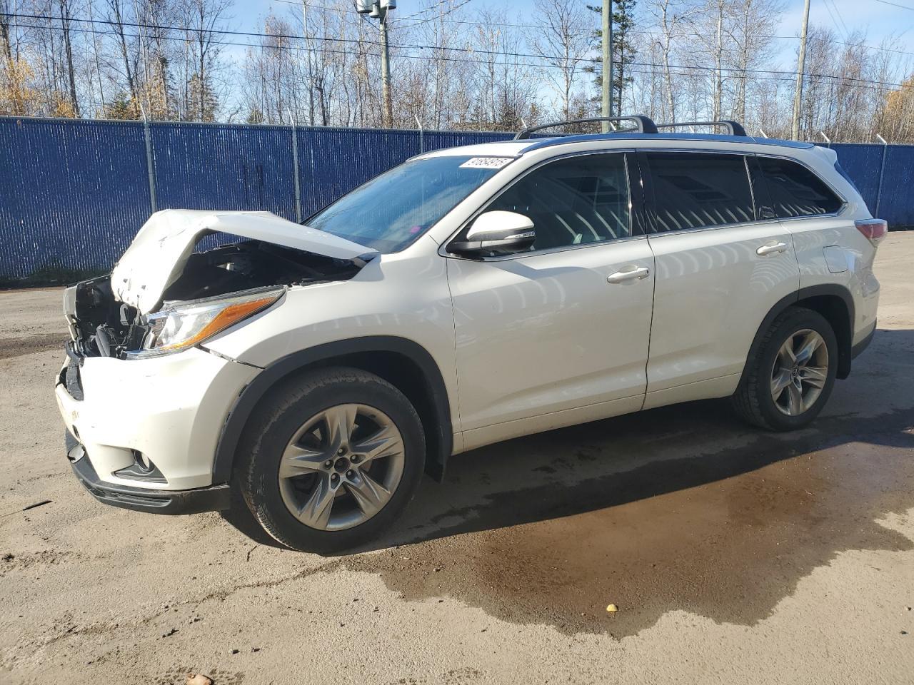 2016 TOYOTA HIGHLANDER