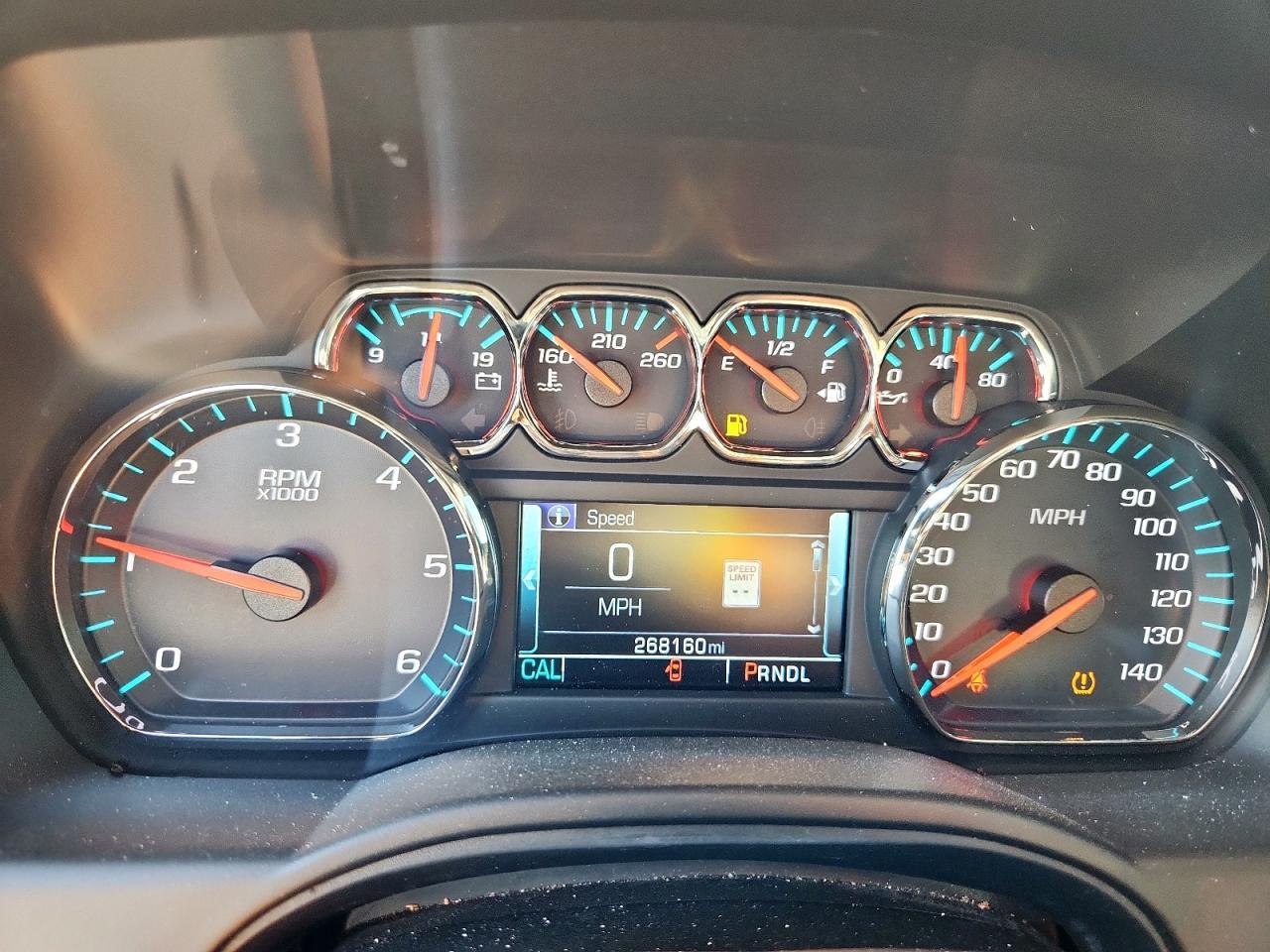 2020 CHEVROLET Suburban