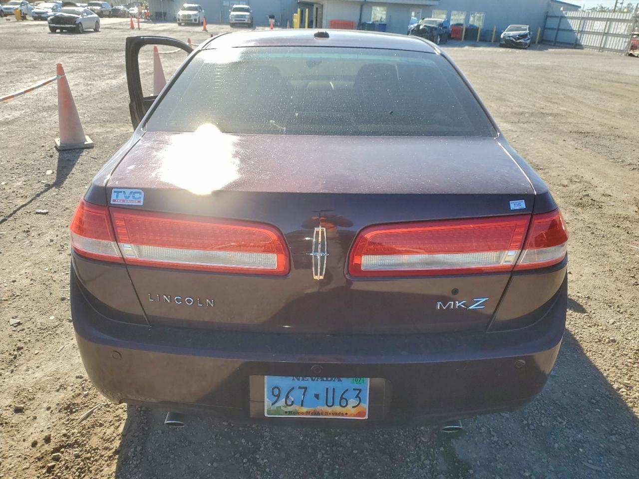 2011 LINCOLN MKZ
