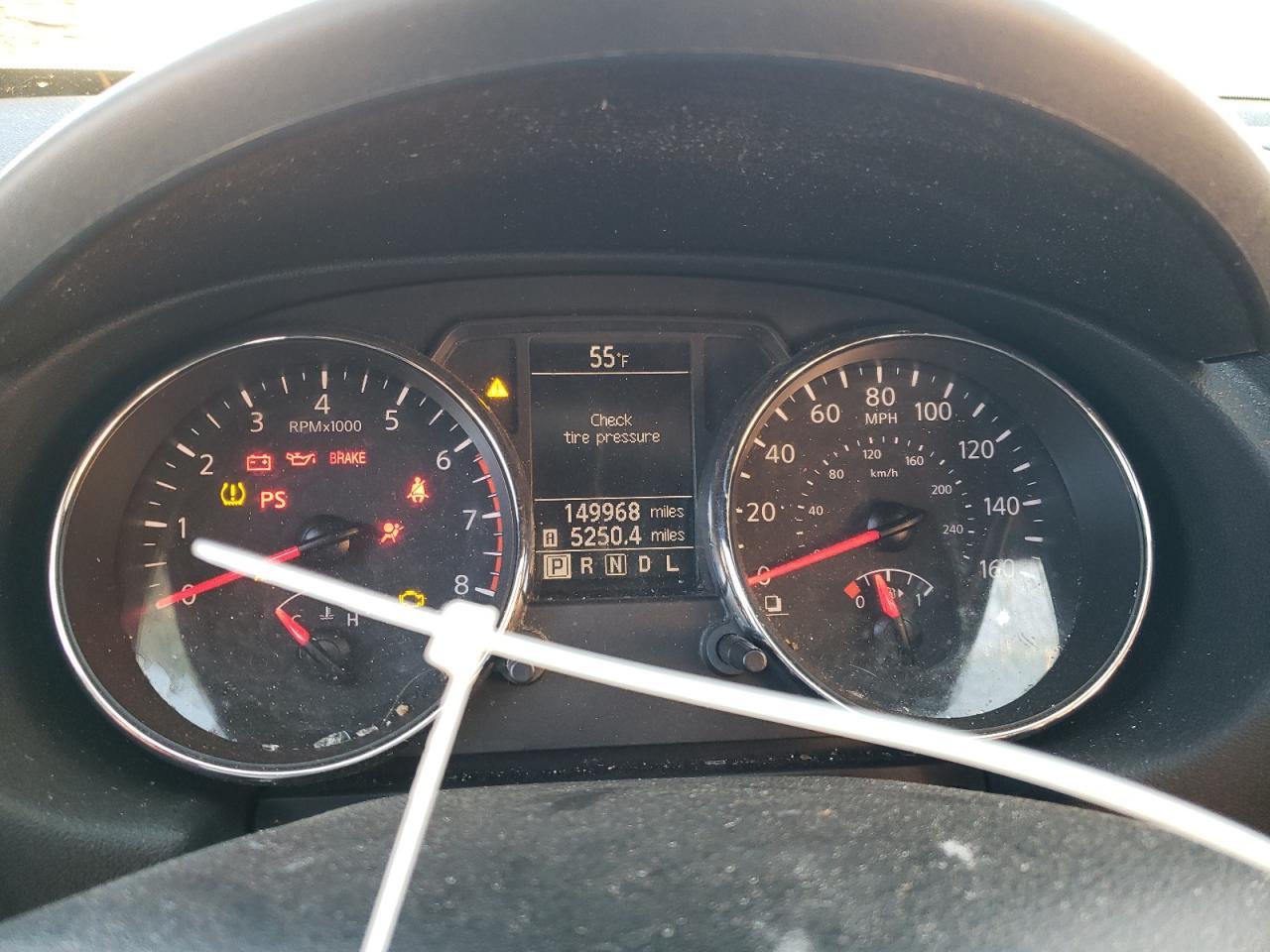 2014 NISSAN ROGUE