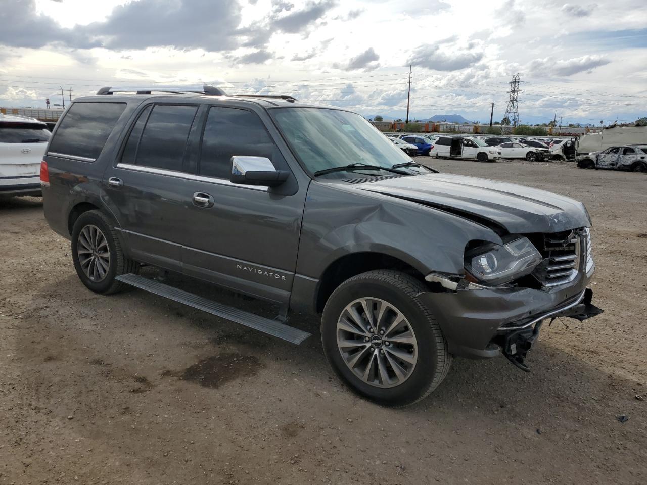 2015 LINCOLN Navigator
