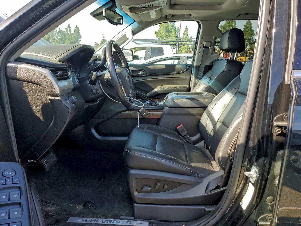2018 CHEVROLET Suburban