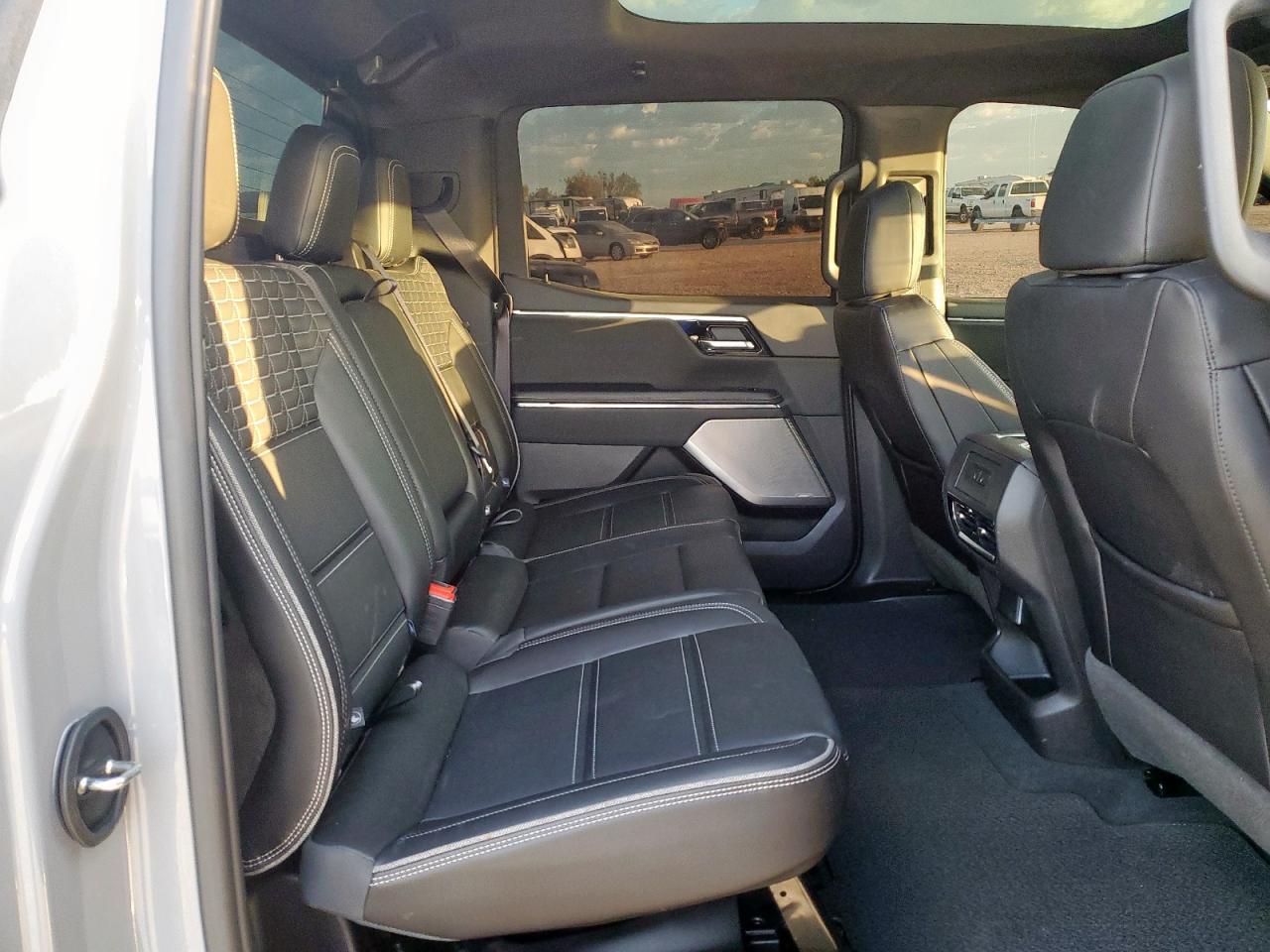 2025 GMC Sierra