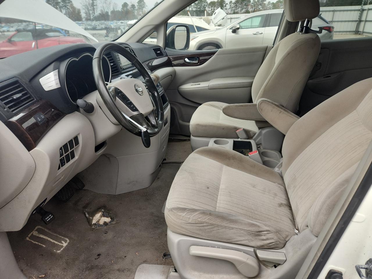 2016 NISSAN Quest