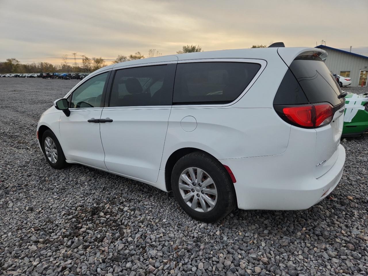 2020 CHRYSLER Voyager
