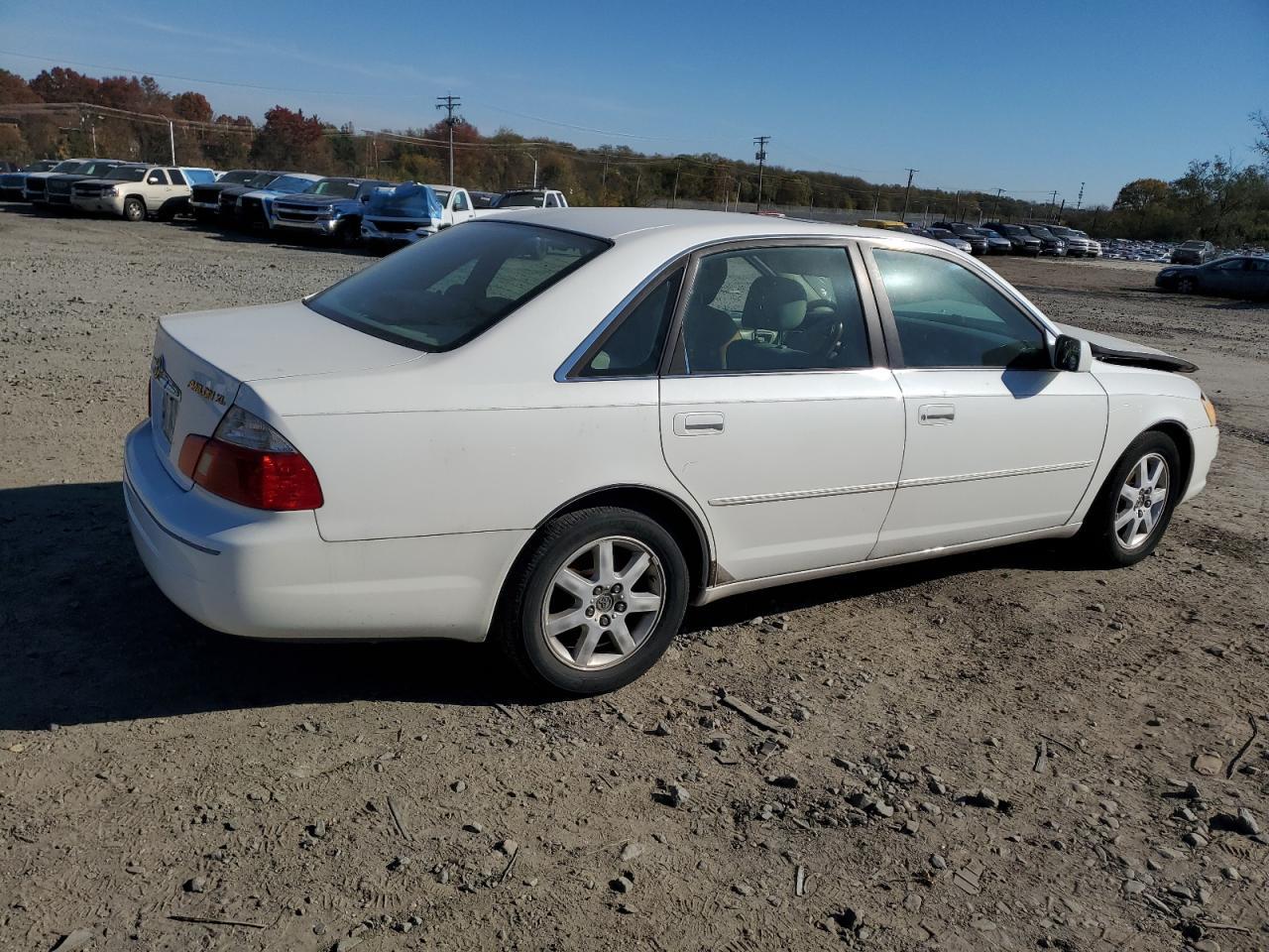 2003 TOYOTA Avalon