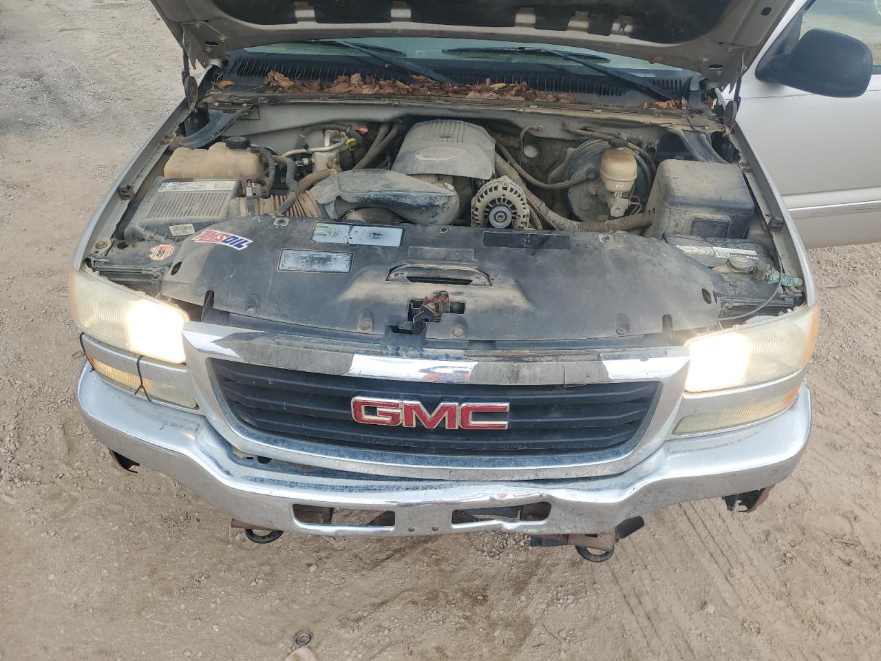 2005 GMC Sierra