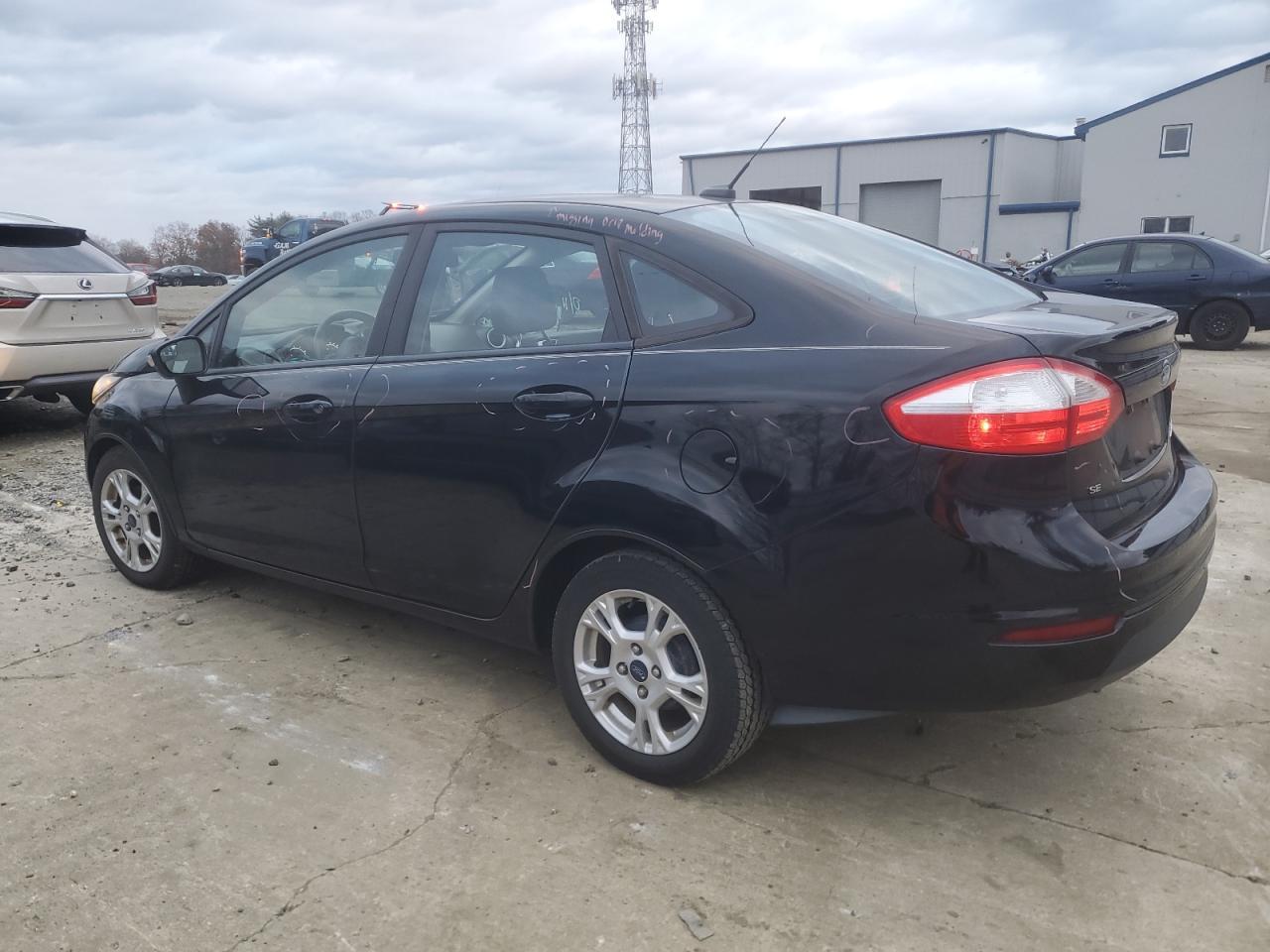 2016 FORD Fiesta