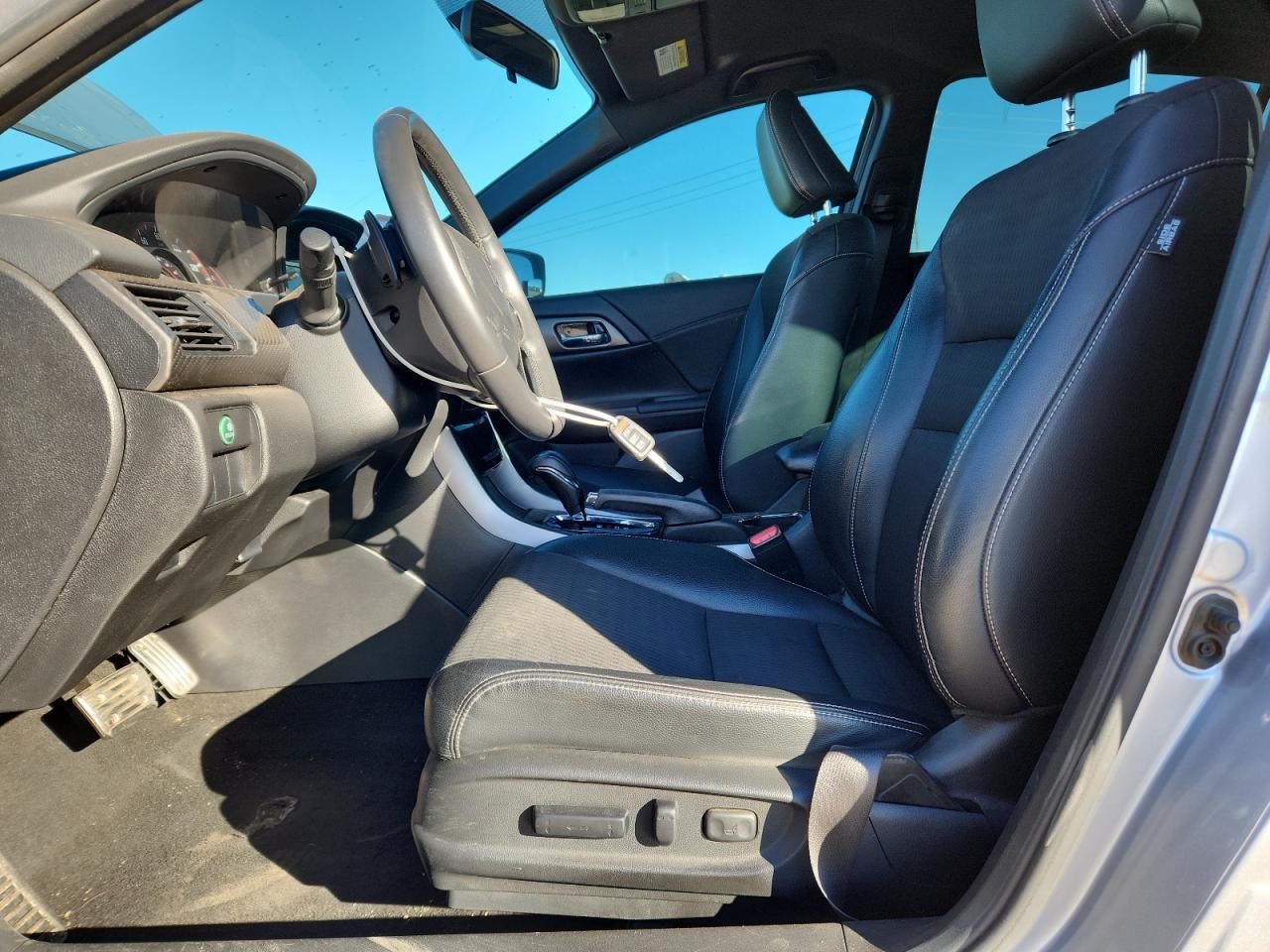 2017 HONDA ACCORD