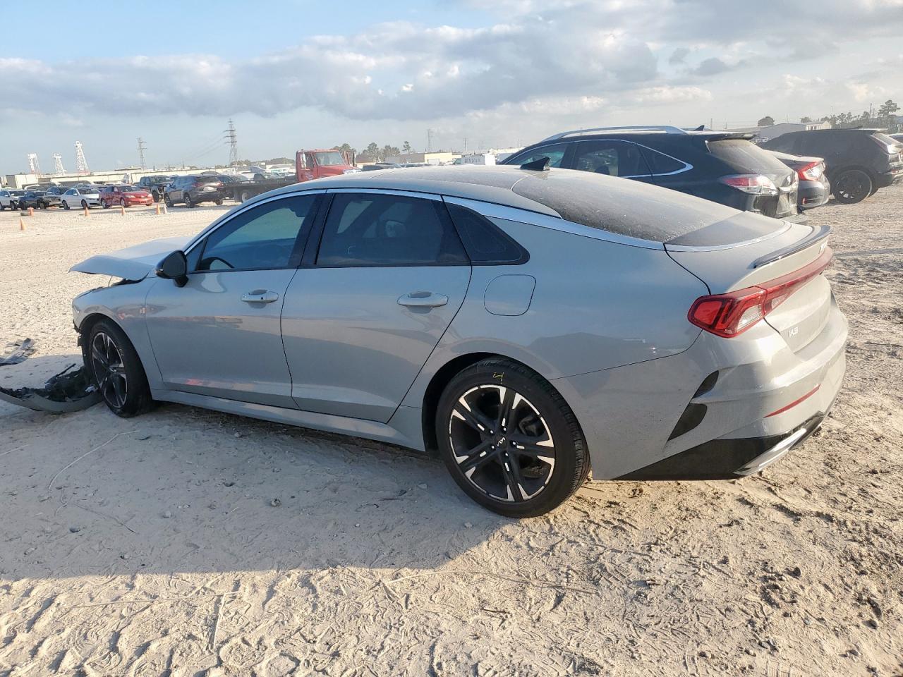 2023 KIA K5